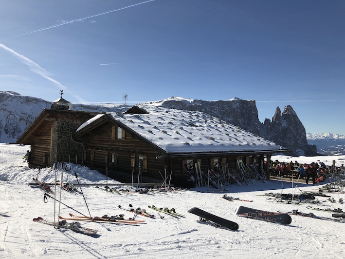 Skifahren auf der Seiser Alm_Laurinhütte